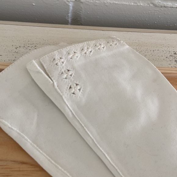 Old Hollywood Glamor Womens Classic Vintage White Spring Easter Church Gloves - Picture 4 of 8